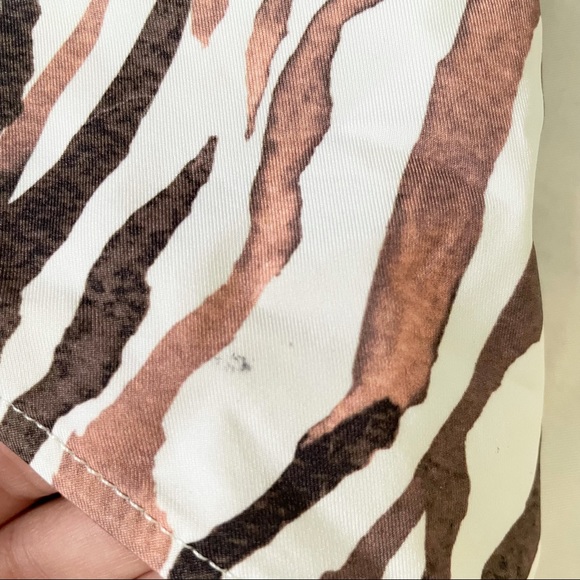 Frankie’s Bikinis Halo Mackenzie Tiger Swim Set M - Picture 13 of 15